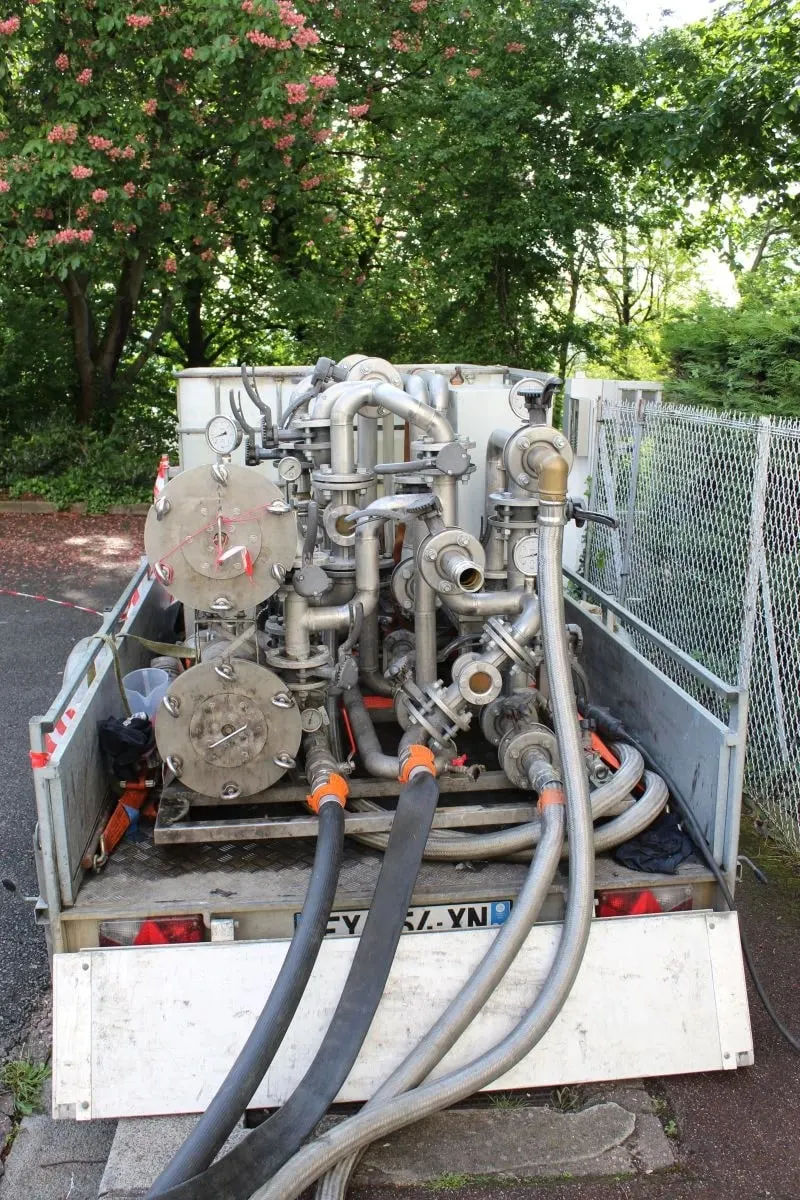 Centrale de rinçage Aquaged raccordée à un réseau de chauffage